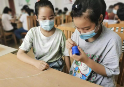 泰州校地合作开办"成蹊科技讲堂":让孩子们过一个充实有趣的假期